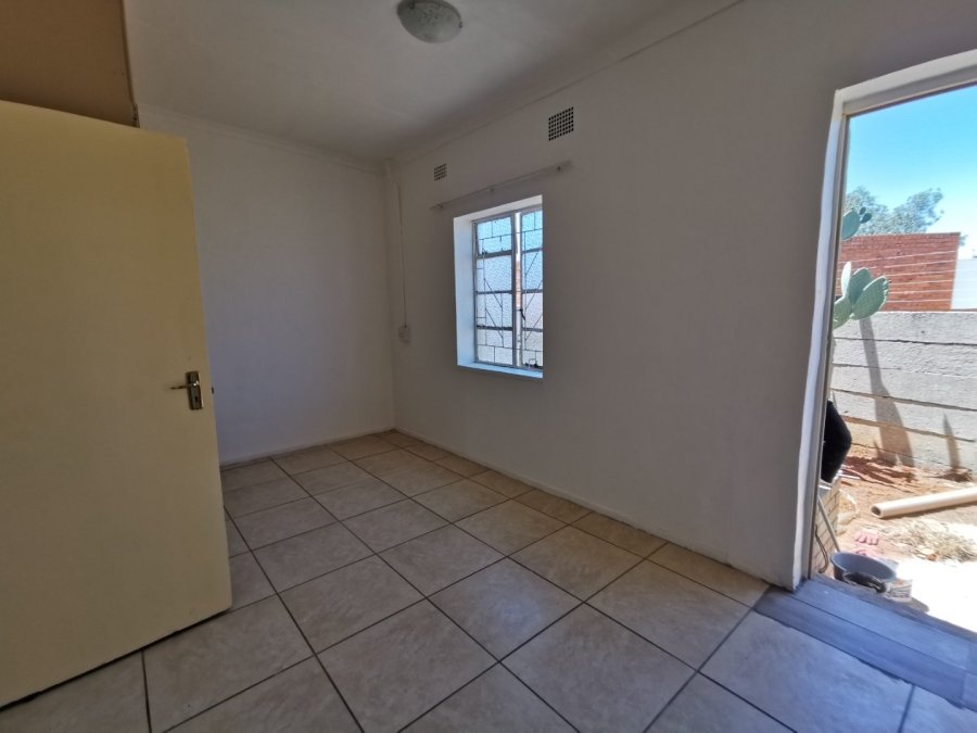 3 Bedroom Property for Sale in Beaconsfield Northern Cape